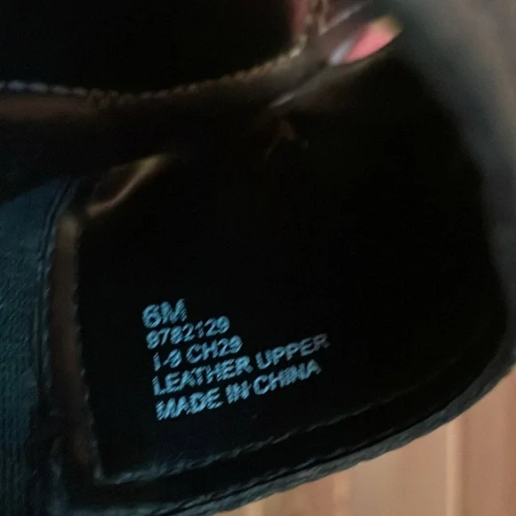 Sperry women’s black Leather Slide Sandals - Picture 5 of 7